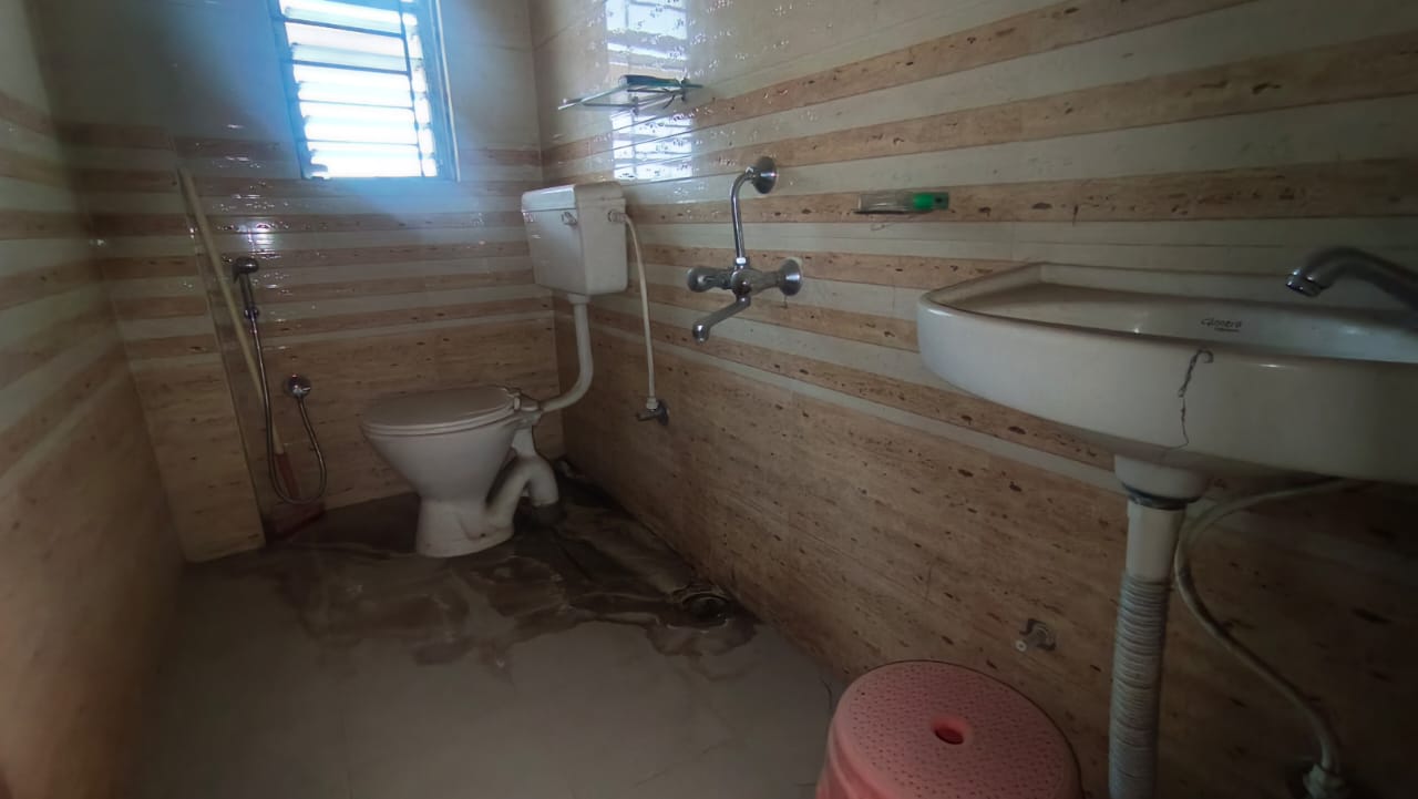 Unfurnished 3bhk in Lichubari Path, Jaya Nagar, Khanapara, Guwahati, Assam, India for Rent